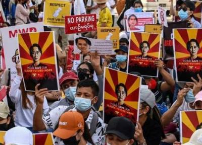 خبرنگاران تبعات مالی و سیاسی کودتای میانمار