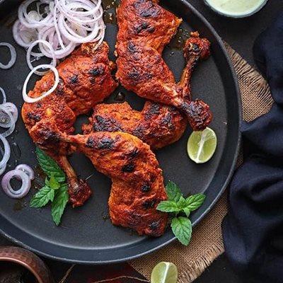 چیکن تندوری یکی از معروف ترین غذاهای هند به شمار می رود